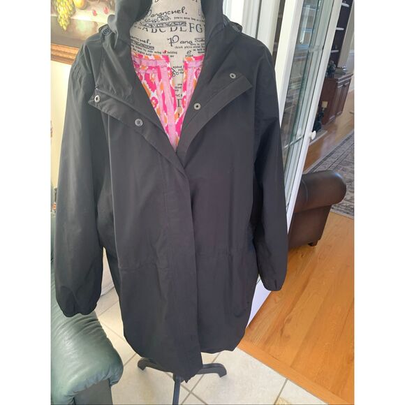 Lands’ End Waterproof Hooded Rain Jacket - Picture 12 of 12